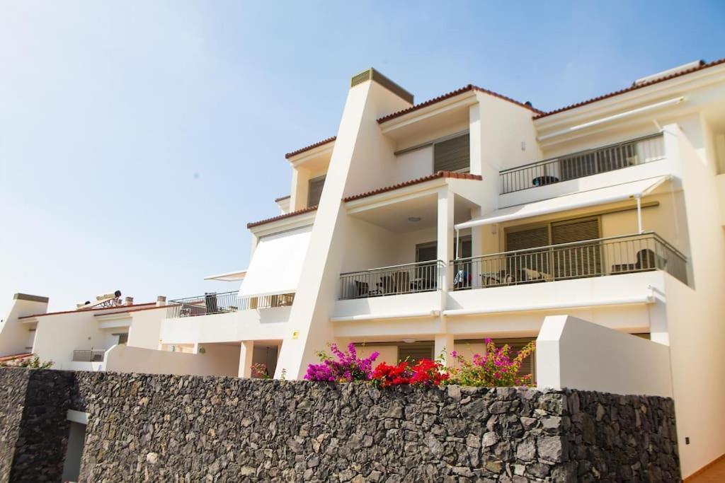2 Bedrooms Apartment In Magnolia Golf Resort, La Caleta Costa Adeje Dış mekan fotoğraf