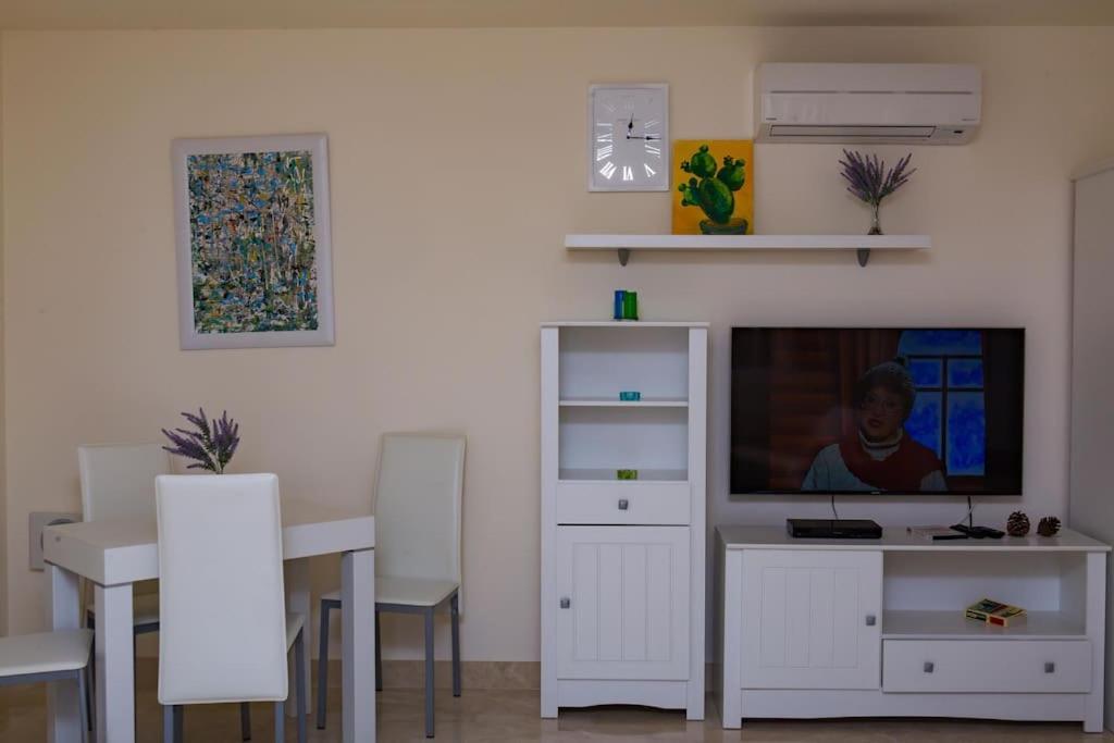 2 Bedrooms Apartment In Magnolia Golf Resort, La Caleta Costa Adeje Dış mekan fotoğraf
