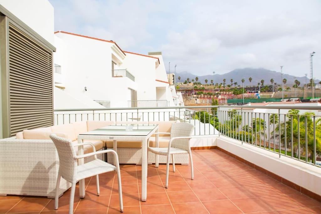 2 Bedrooms Apartment In Magnolia Golf Resort, La Caleta Costa Adeje Dış mekan fotoğraf